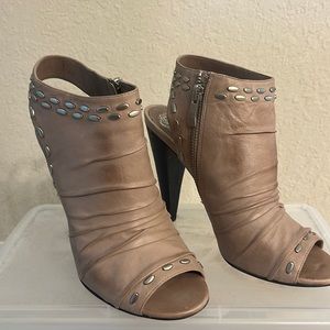 Vince Camuto Heels